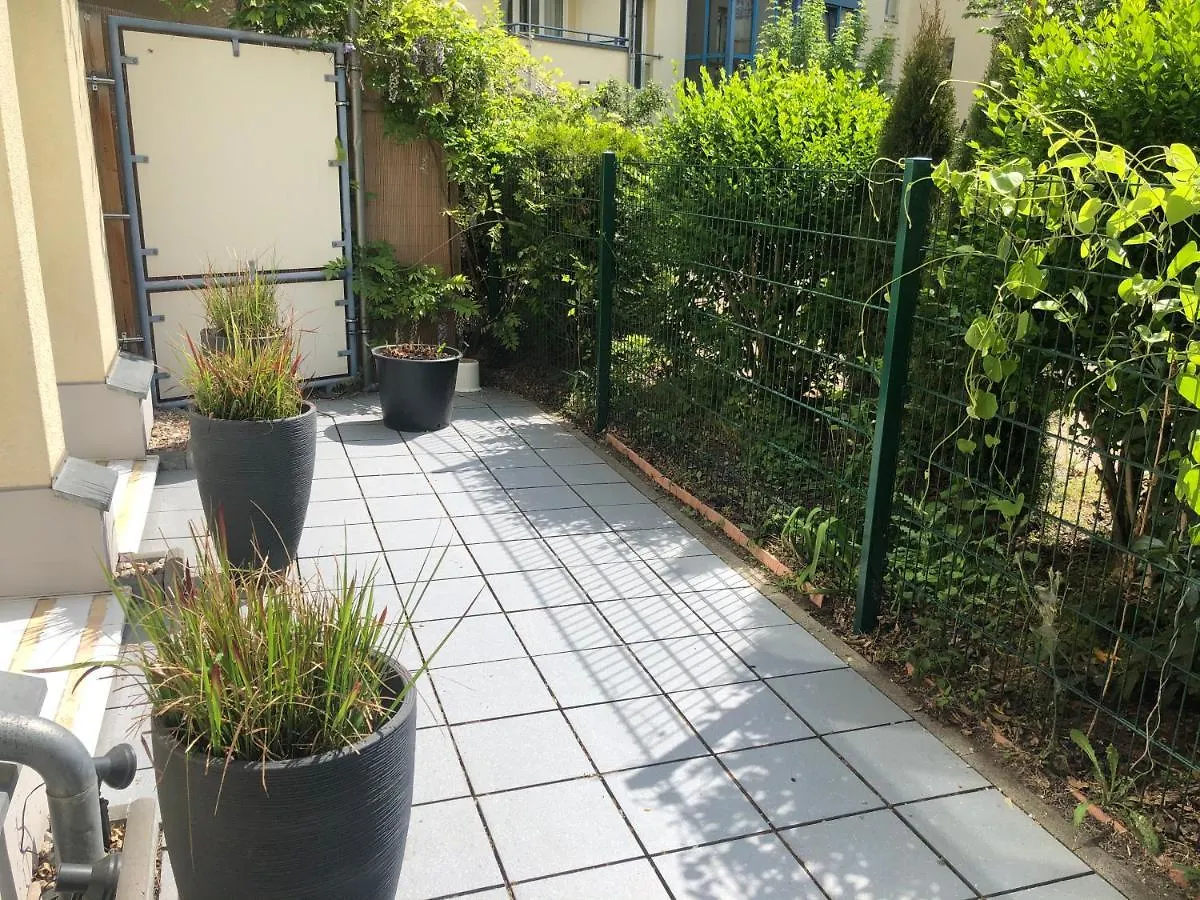 Sonnige Wohnung Im Zentrum Mit Terrasse U Tiefgarage - Netflix & Prime Leipzig Lägenhet