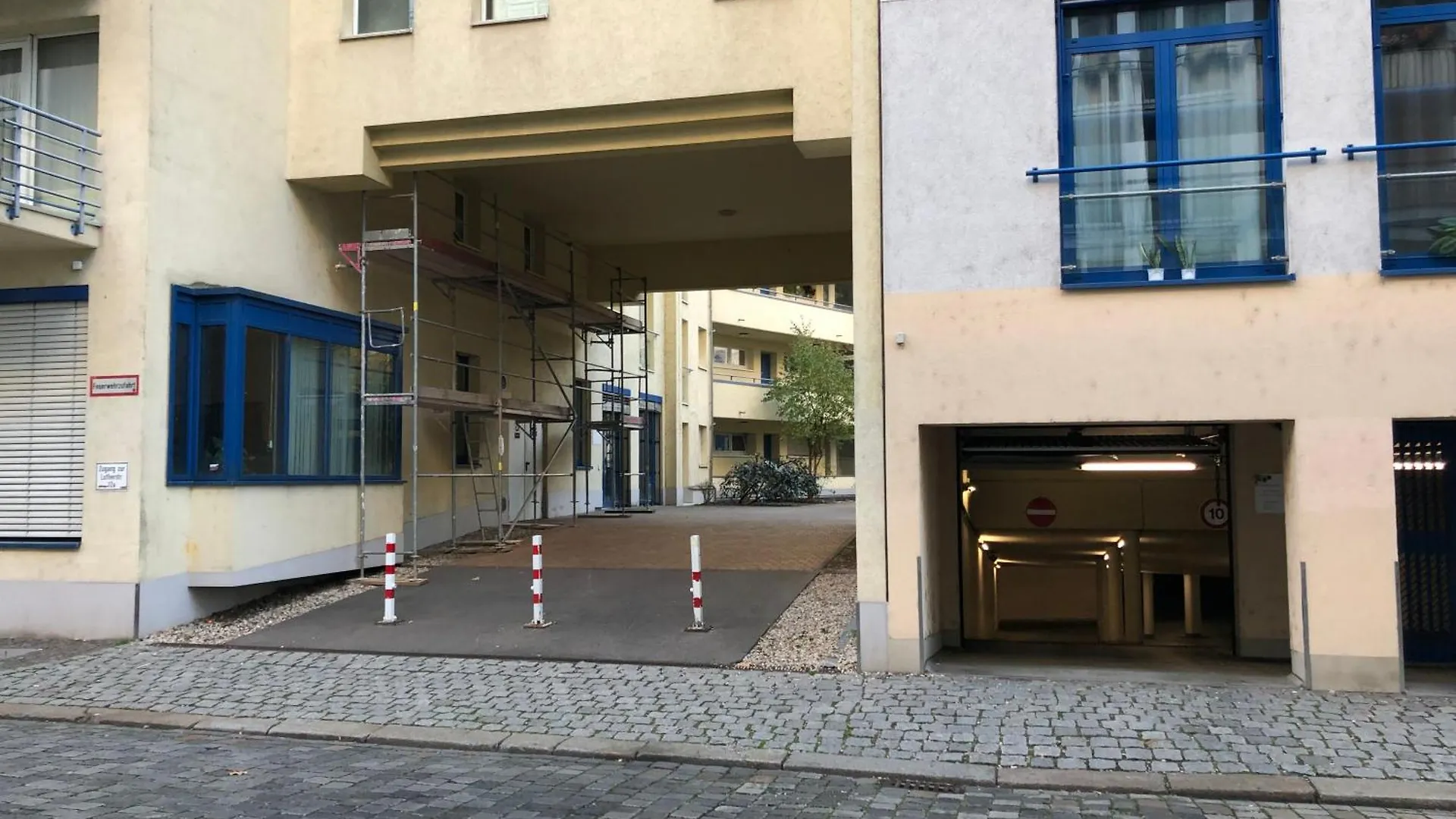 Sonnige Wohnung Im Zentrum Mit Terrasse U Tiefgarage - Netflix & Prime Leipzig Tyskland