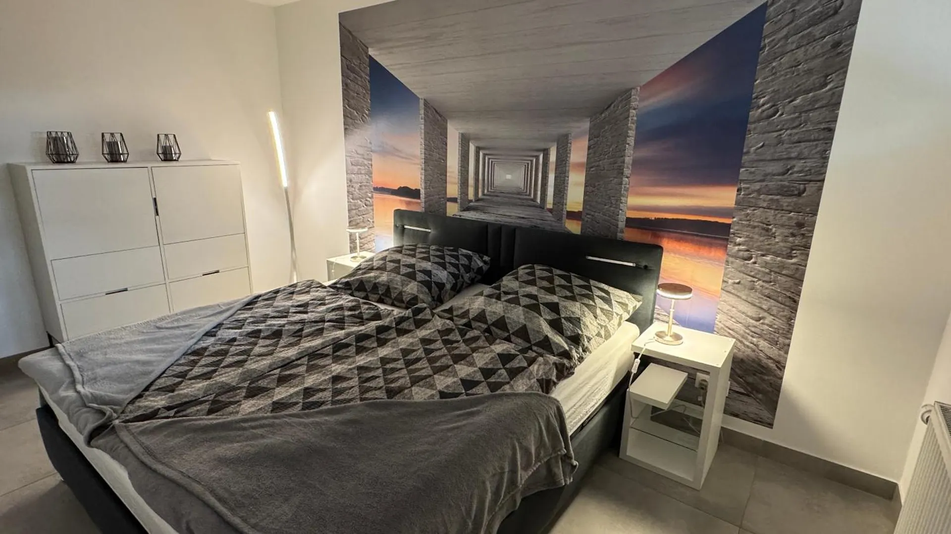Lägenhet Sonnige Wohnung Im Zentrum Mit Terrasse U Tiefgarage - Netflix & Prime Leipzig Tyskland